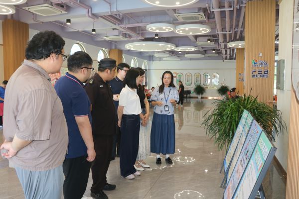 扫一扫关注我们